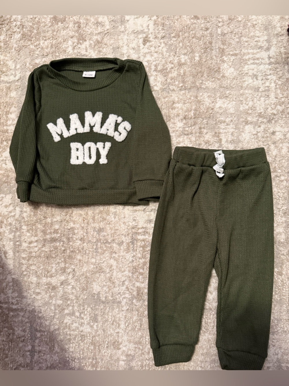 Kids Olive 'Mama's Boy' Matching Set - Cozy Thermal Top & Joggers size 9/12M - Picture 3 of 3
